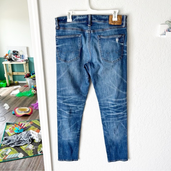 American Eagle Jeans Men's 32x34 AirFlex+ Temp Tech Patch Move-Free Athletic Fit - Picture 2 of 9